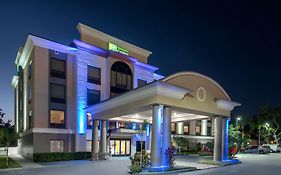 Holiday Inn Express Hotel & Suites Bartow By Ihg